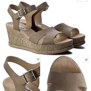 Clark’s Narative Sandals